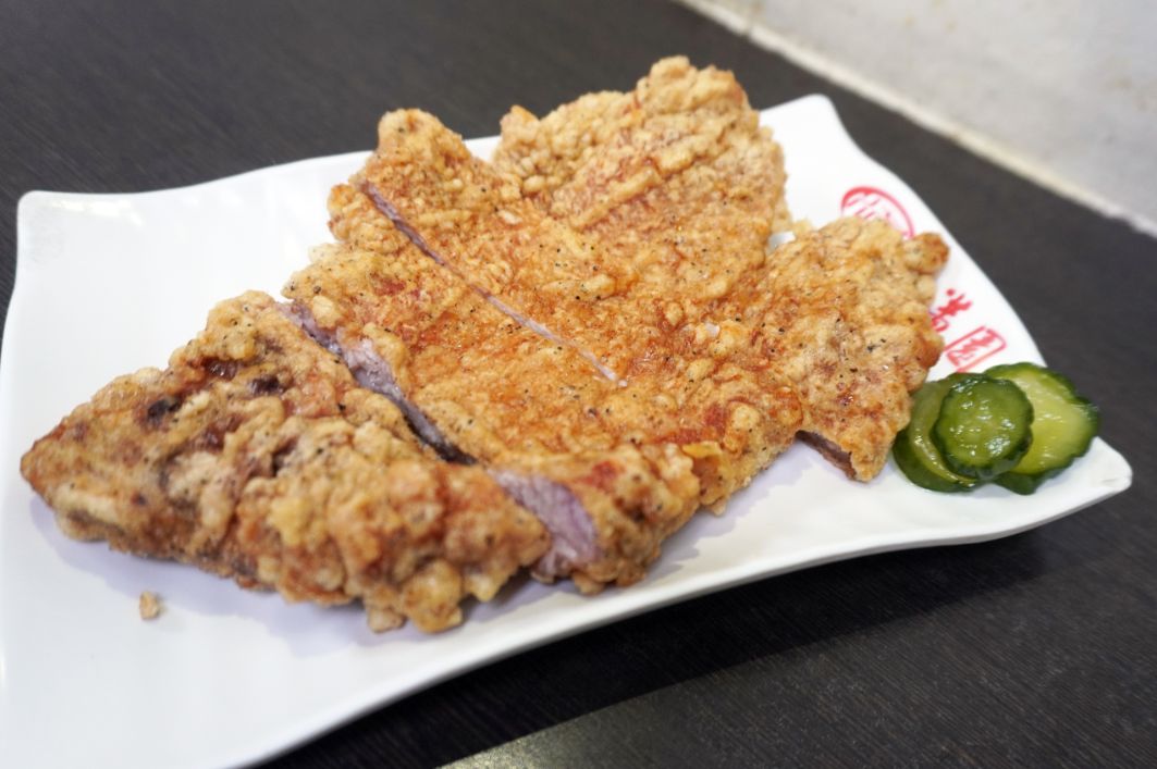 台北萬華│金滿園排骨(原金園排骨武昌店)│西門町必吃,排骨內嫩外酥,黑胡椒香濃郁,附2026年最新菜單 - 第12張圖 台北萬華│金滿園排骨(原金園排骨武昌店)│西門町必吃,排骨內嫩外酥,黑胡椒香濃郁,附2026年最新菜單