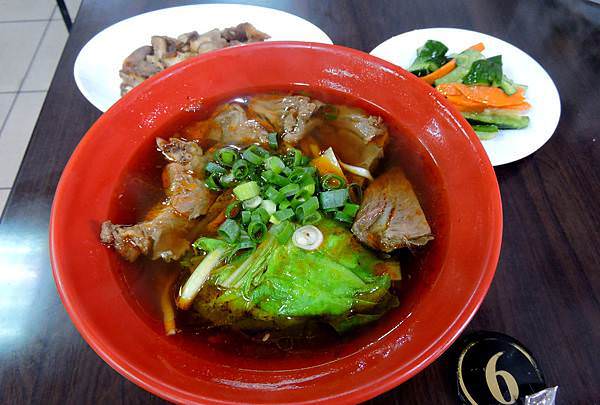 香聚川味精緻飯麵館 (9).JPG
