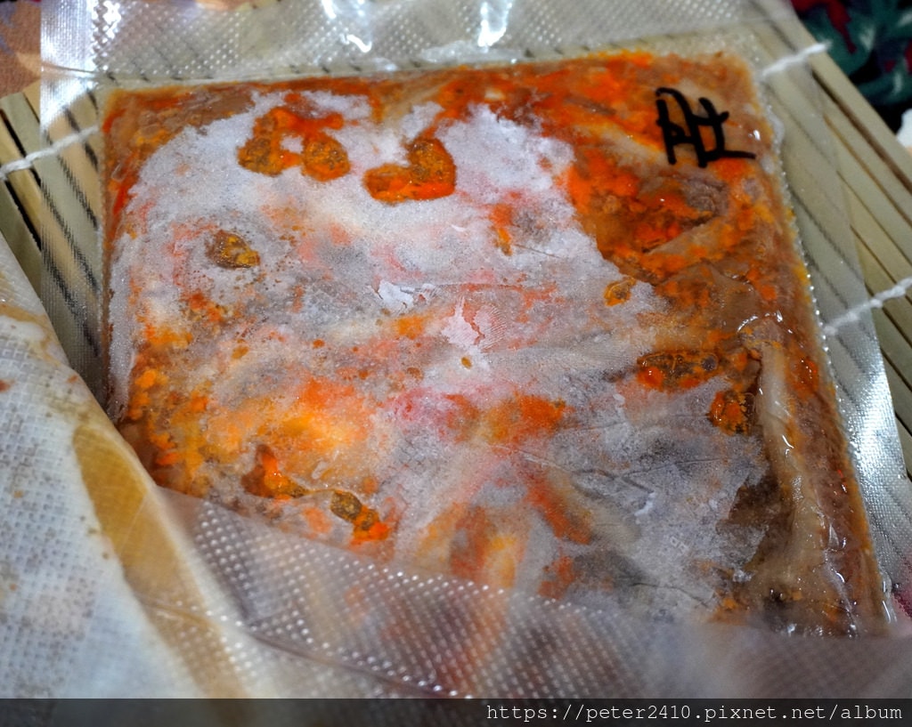 蕃薯好牛溫體牛肉湯專賣店的冷凍料理包 (2).JPG