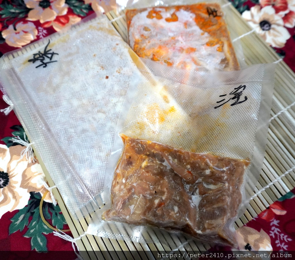 蕃薯好牛溫體牛肉湯專賣店的冷凍料理包 (1).JPG