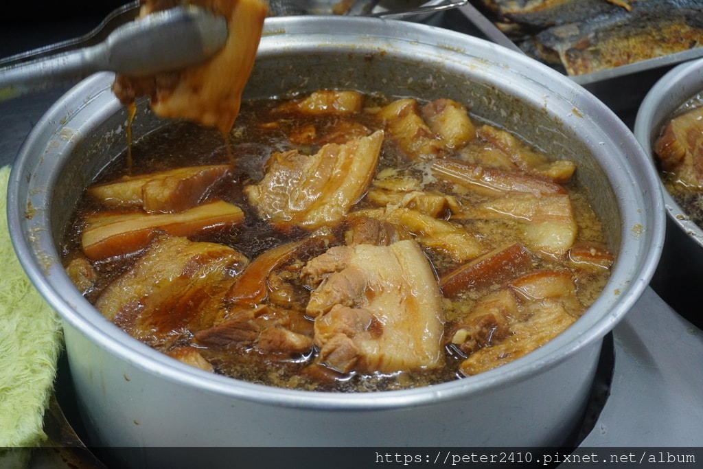 刈包 四神湯 焢肉飯 (9).JPG