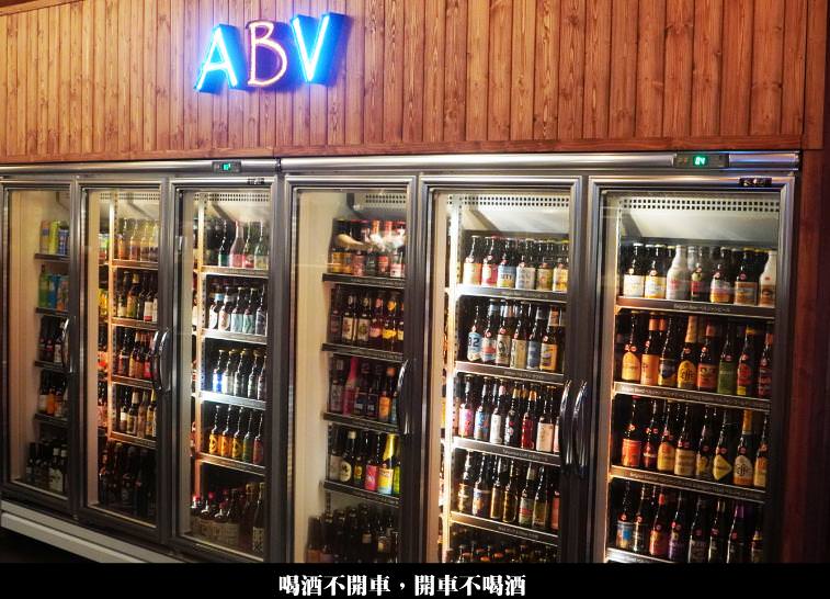 【桃園】ABV日式居酒館(林口長庚店)︱大冰箱擁有300款精