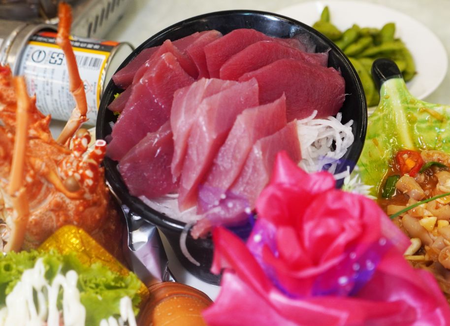 台中美食|梧棲來來海鮮餐廳|超人氣聚餐餐廳,料理澎拜豐盛,假日停車場一位難求 - 第16張圖