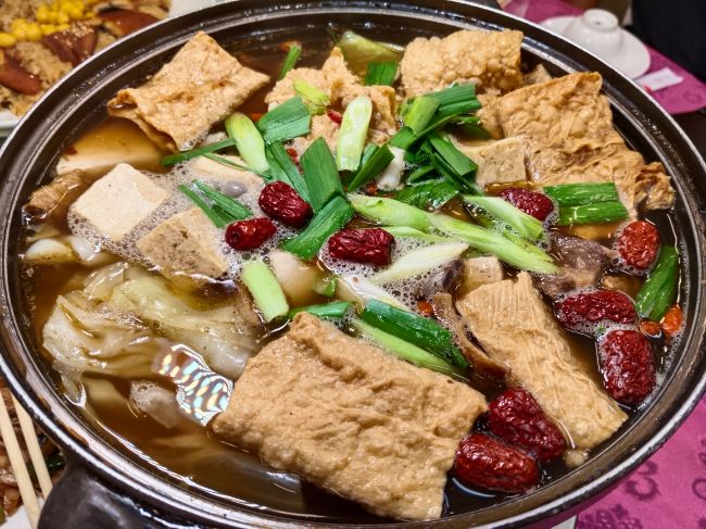 台中美食|梧棲來來海鮮餐廳|超人氣聚餐餐廳,料理澎拜豐盛,假日停車場一位難求 - 第26張圖