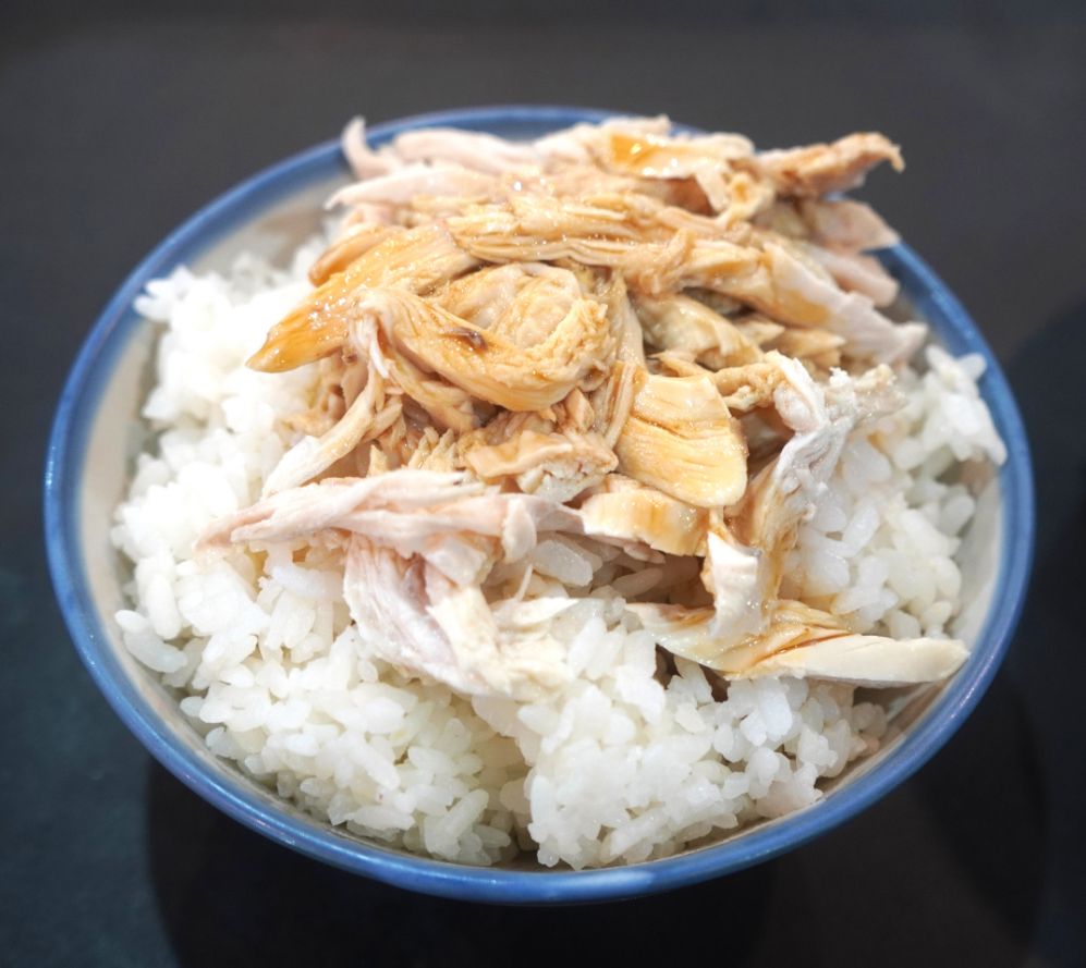 基隆中正|十二堂|雞魯飯推薦必點,滿滿膠質,搭配燉品,在地人推薦的基隆美食 - 第17張圖