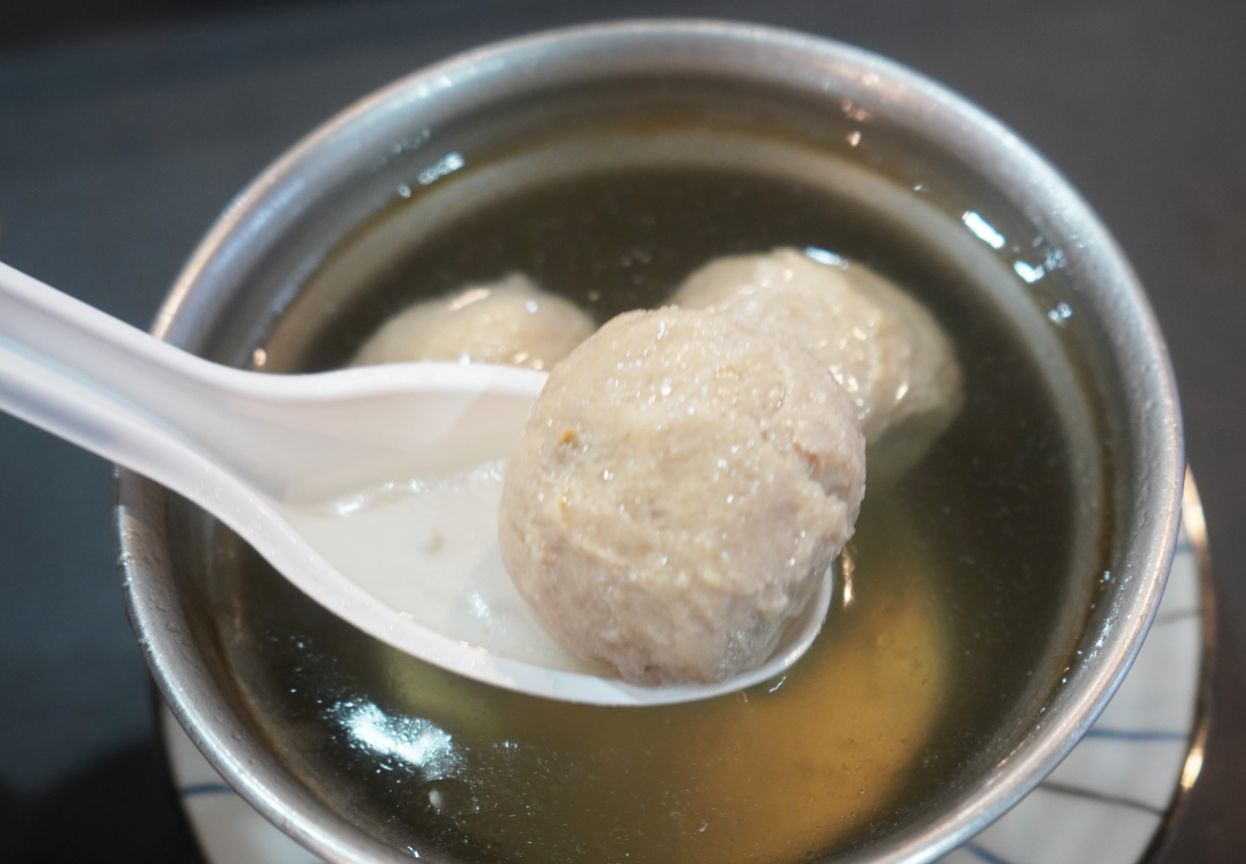 基隆中正|十二堂|雞魯飯推薦必點,滿滿膠質,搭配燉品,在地人推薦的基隆美食 - 第20張圖