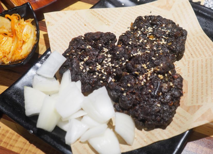 台北士林美食|士林串燒|超人氣士林燒烤,除了串燒,還有隱藏版私房菜,日式冰麥茶可以無限暢飲 - 第30張圖