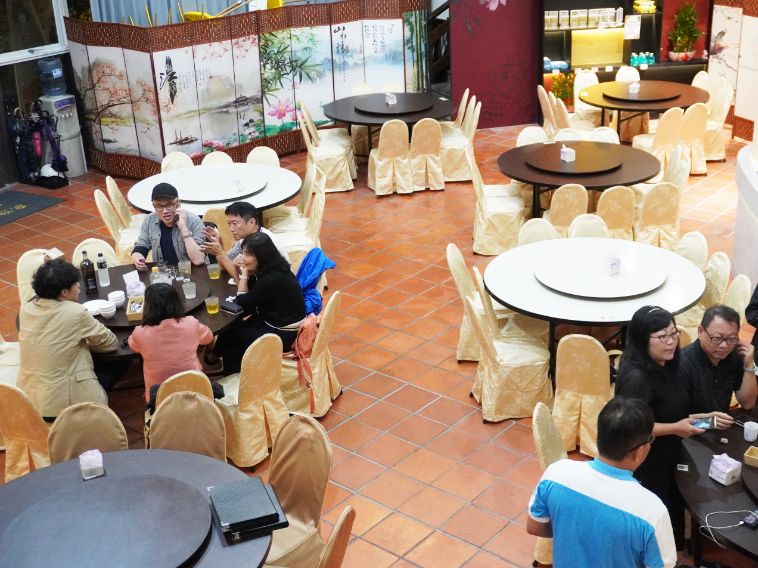 高雄三民|217好食複合式餐廳|設有親子遊戲區的客家餐廳,年菜料理超澎拜,尾牙春酒聚餐好選擇 - 第3張圖