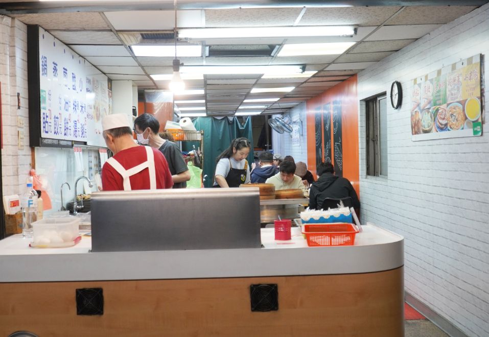 台北中正|倪記鍋貼|台北火車站美食推薦,google評價4.5高分的銅板美食 - 第3張圖