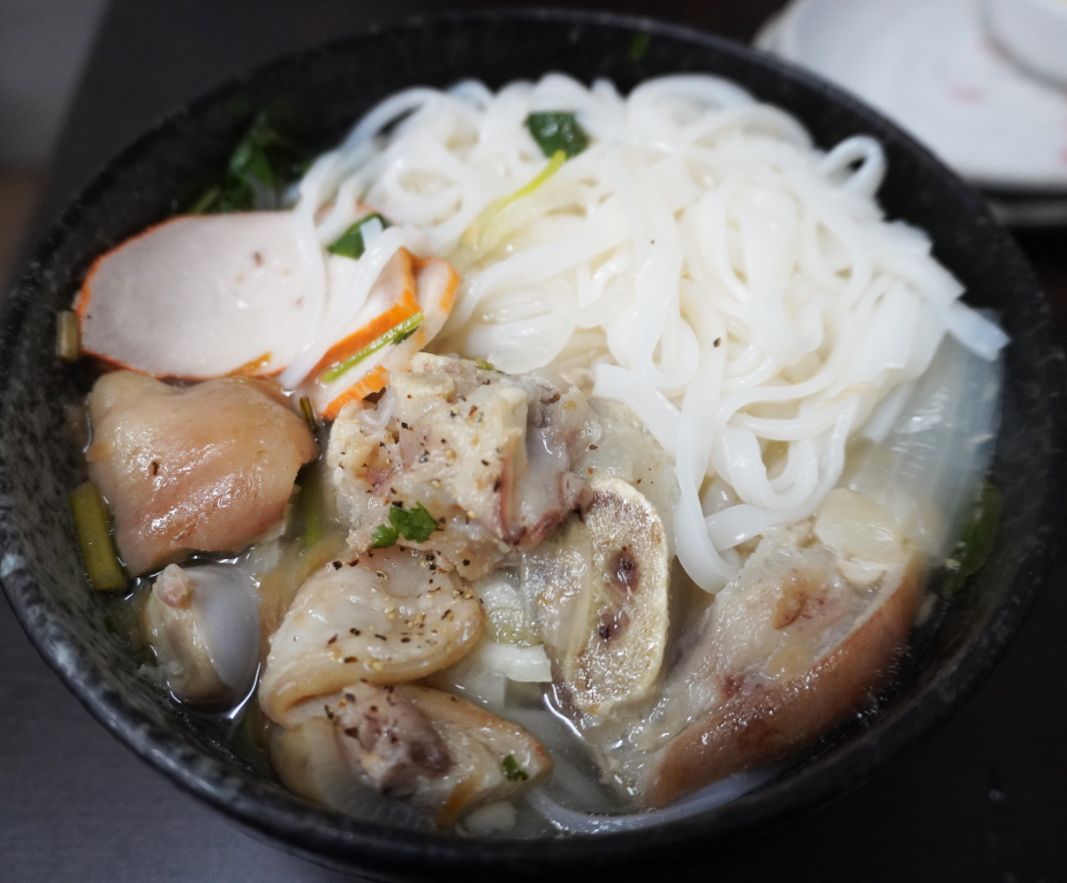 基隆仁愛|越南河粉滷味小舖|孝三路越式料理推薦,生春捲料豐富價格親民 - 第9張圖
