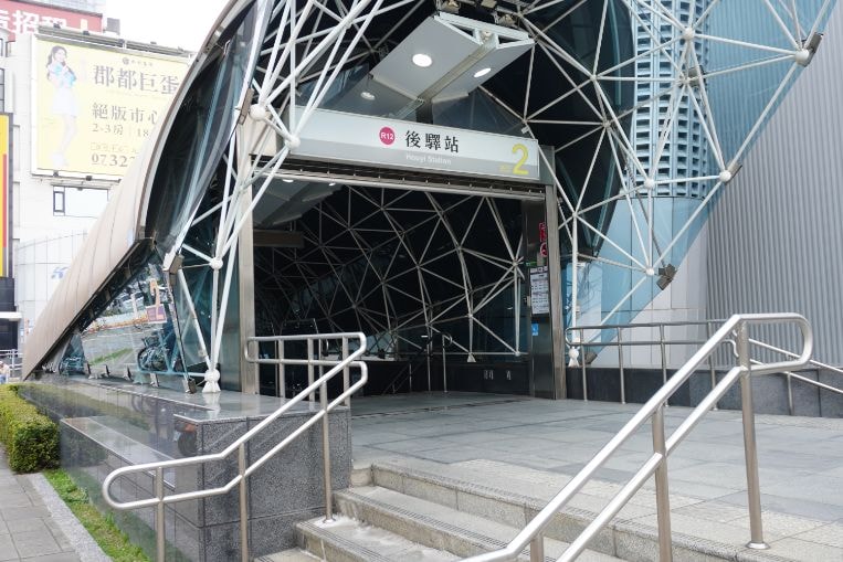 高雄三民|甄鮮麵館|全台第一間自動化麵館,麵條現點現做!一碗牛肉麵只需99元 - 第4張圖
