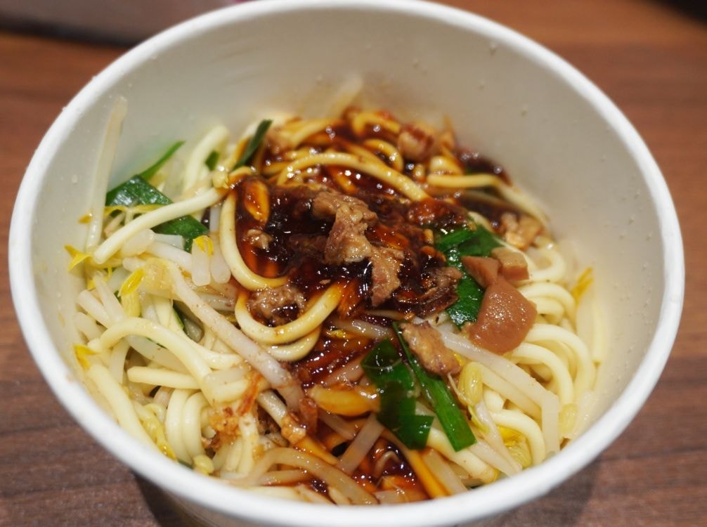 新竹東區|青草湖木家香腸|傳承3代, 經營超過50年的小吃店,辣味香腸炭火烘烤,香氣濃郁 - 第15張圖