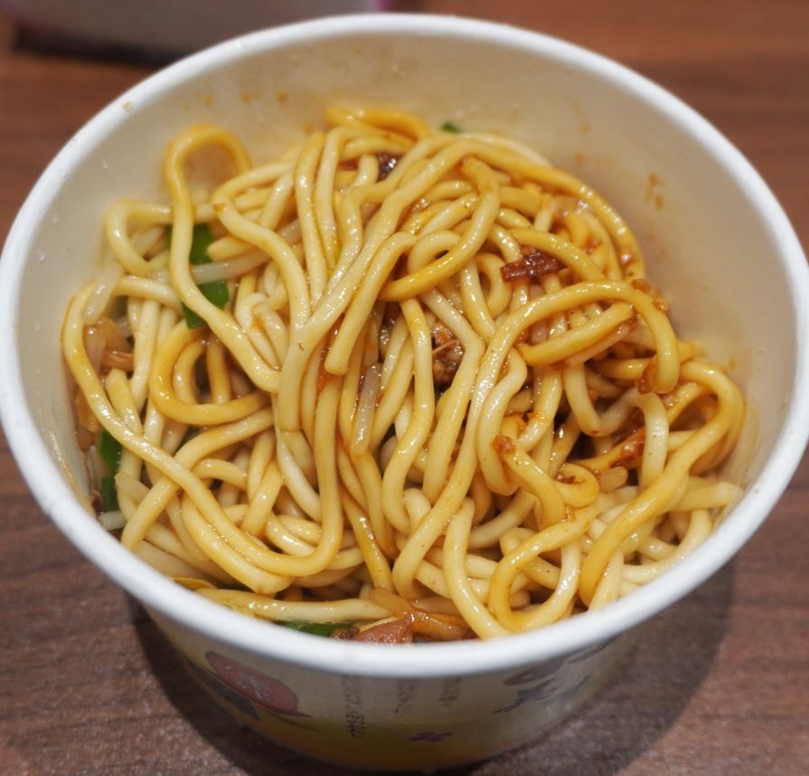 新竹東區|青草湖木家香腸|傳承3代, 經營超過50年的小吃店,辣味香腸炭火烘烤,香氣濃郁 - 第17張圖