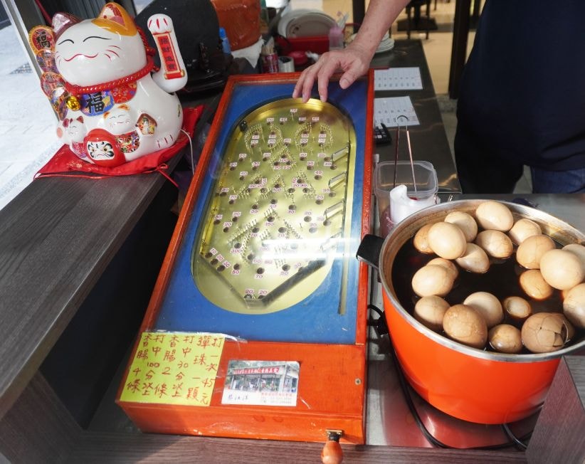新竹東區|青草湖木家香腸|傳承3代, 經營超過50年的小吃店,辣味香腸炭火烘烤,香氣濃郁 - 第7張圖