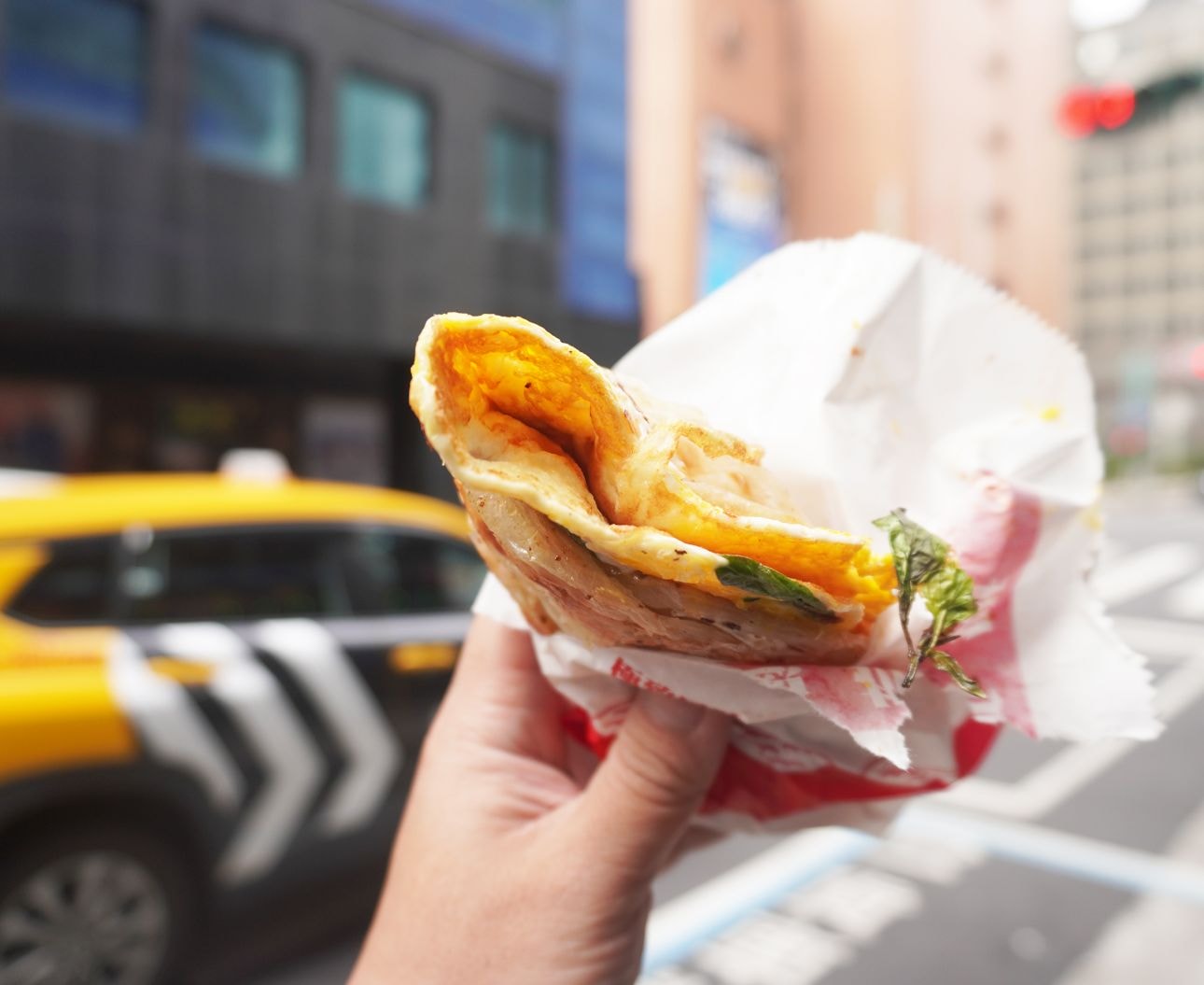 台北中正|忠將蔥抓餅懷寧店|紅到國外的銅板美食,台北車站周邊早餐推薦 - 第10張圖