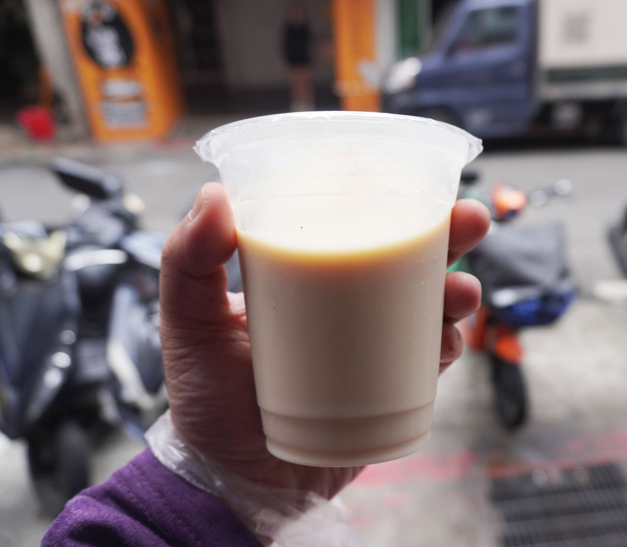 台北中正|忠將蔥抓餅懷寧店|紅到國外的銅板美食,台北車站周邊早餐推薦 - 第11張圖