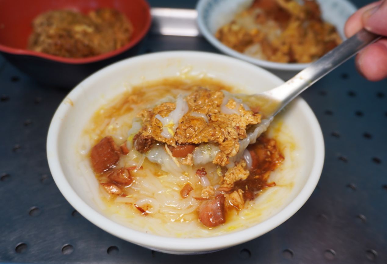 雲林北港|老等油飯麵線糊|在地超過一甲子老店,加蛋黃的麵線糊搭配滷蛋白,完美組合 - 第9張圖