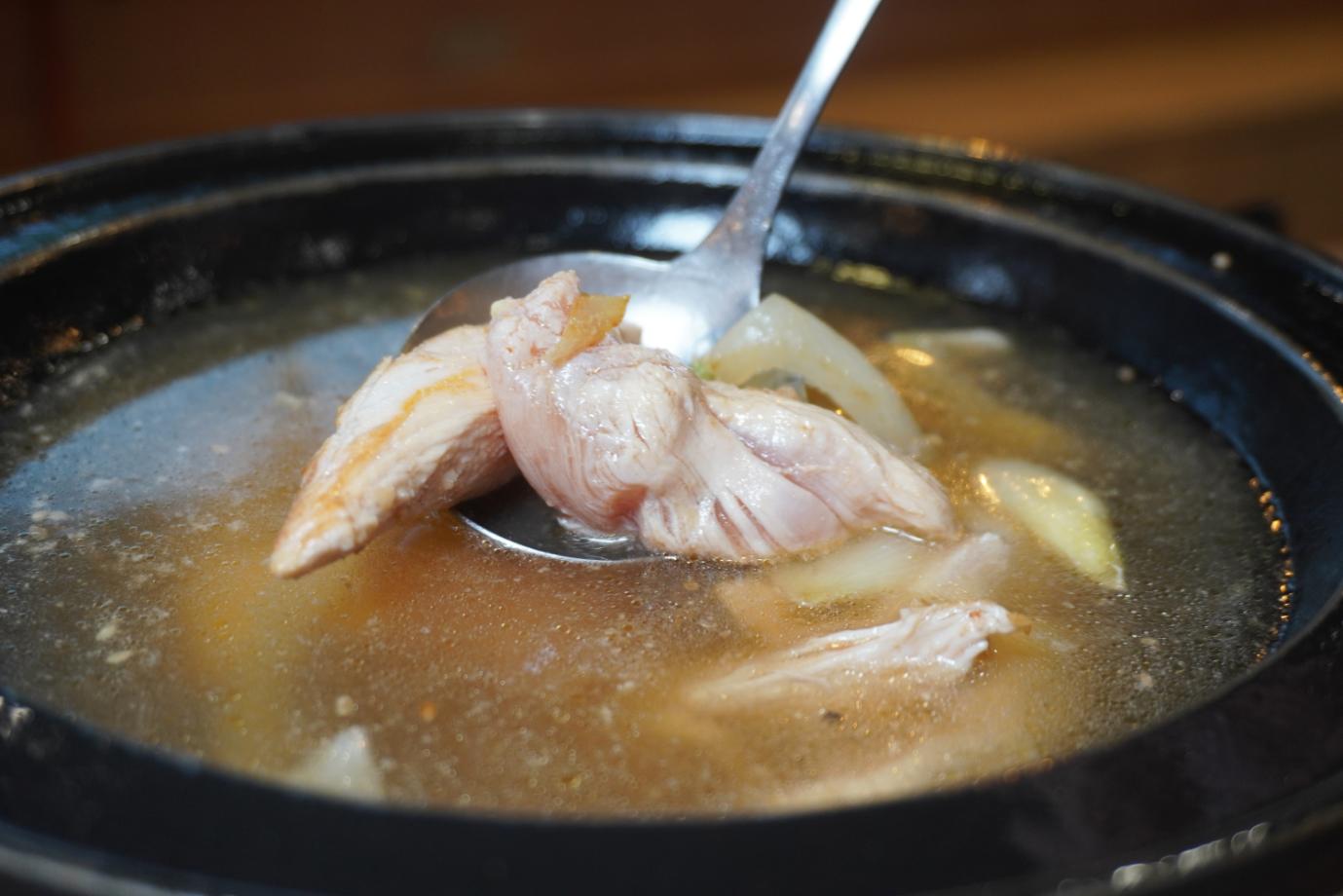 台中西屯|可麗亞石頭火鍋專賣店|50年老品牌,小火鍋食材豐富,爆香石頭火鍋湯頭濃郁 - 第20張圖