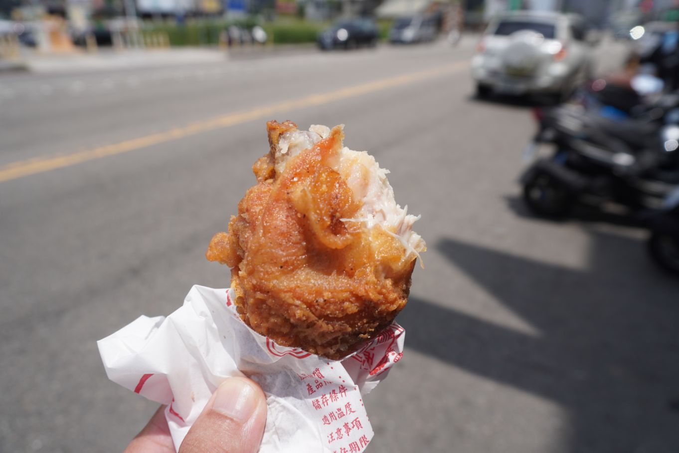 台中西屯|黑冠炸雞|水湳市場必吃美食,炸雞腿皮酥脆,肉嫩多汁 - 第11張圖