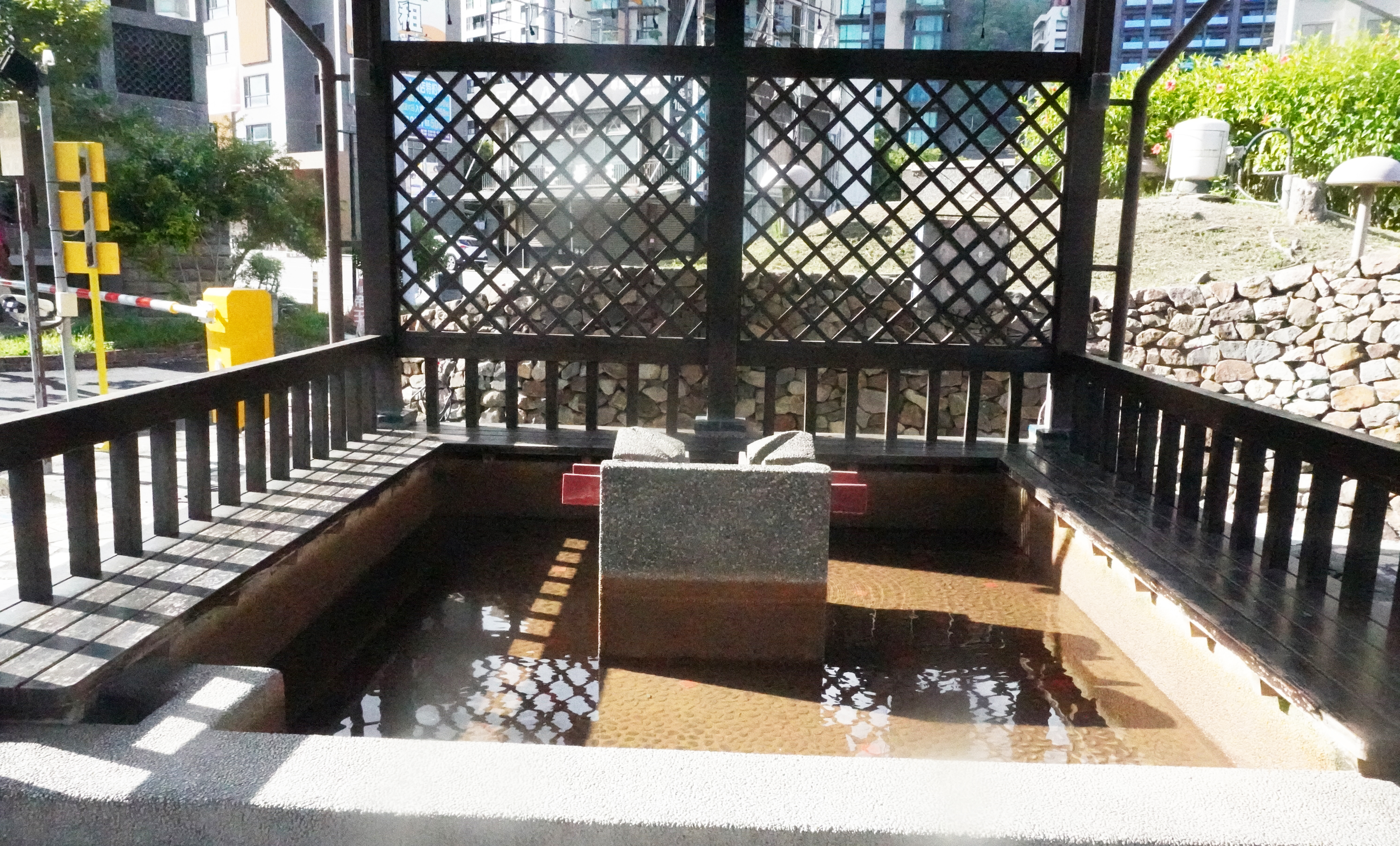 宜蘭礁溪散策.足感幸福|走訪礁溪溫泉公園、地景廣場以及溫泉廣場,深度認識美人湯的足浴文化 - 第21張圖