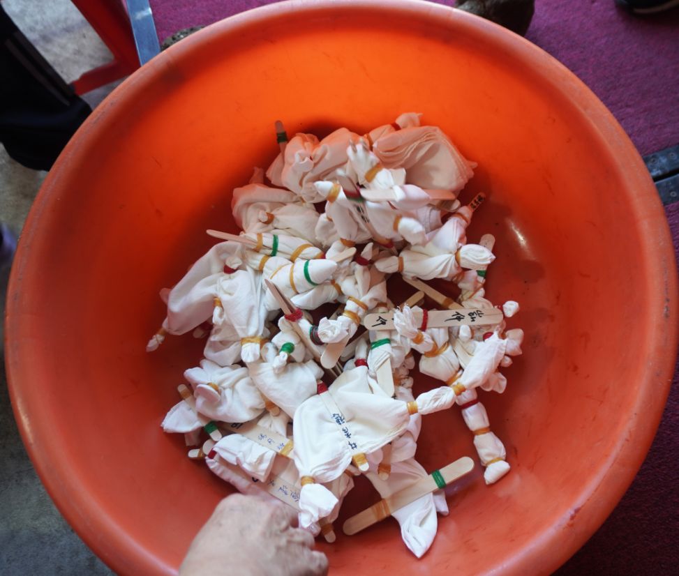 石碇一日遊|第三屆百人植物染|淡蘭古道走讀,體驗拉麵線,感受薯榔染的魅力 - 第58張圖 石碇一日遊|第三屆百人植物染|淡蘭古道走讀,體驗拉麵線,感受薯榔染的魅力