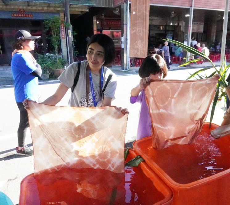 石碇一日遊｜第三屆百人植物染｜淡蘭古道走讀，體驗拉麵線，感受薯榔染的魅力