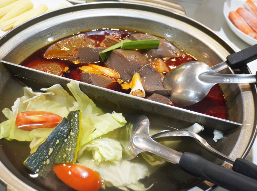 台東市美食|夫妻肺片鴛鴦麻辣火鍋|在地30年人氣麻辣鍋店,湯頭香麻濃郁,食材新鮮,麻辣乾拌麵推薦必點 - 第3張圖