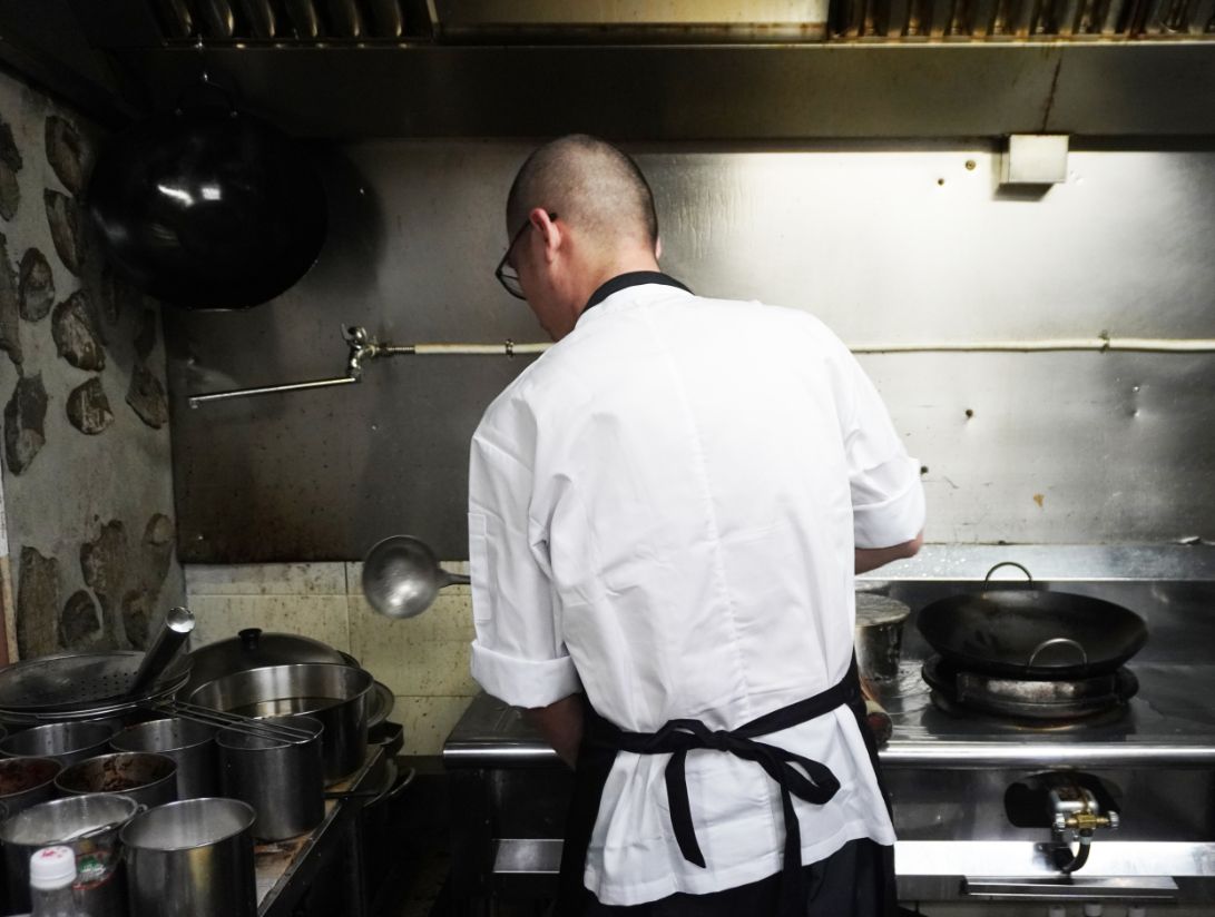 基隆仁愛|淇旻川食坊|一個人吃飯也不孤單的川菜館,每一口都能感受到主廚對料理的用心 - 第2張圖