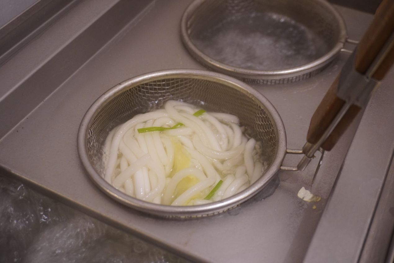 台東住宿|旅人驛站鐵花文創館|鄰近波浪屋的商務旅館,空間簡約乾淨 - 第39張圖