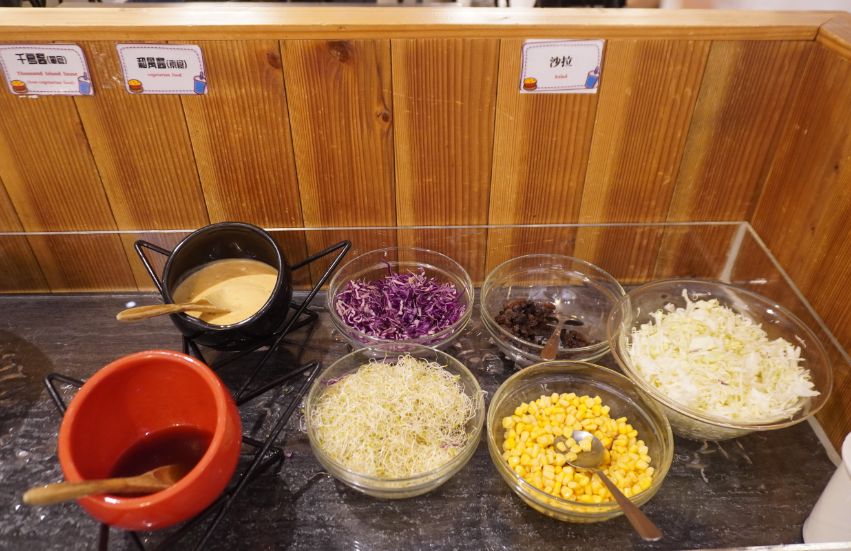 台東住宿|旅人驛站鐵花文創館|鄰近波浪屋的商務旅館,空間簡約乾淨 - 第33張圖