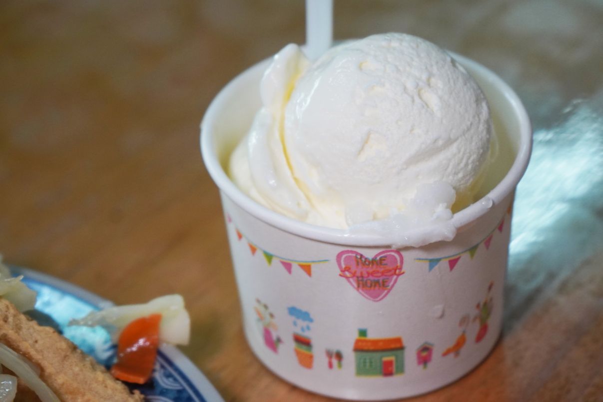 宜蘭羅東︱香廚米粉羹｜在地40年老店，超人氣銅板美食，米粉口感滑順料豐富，綠色臭豆腐推薦必點