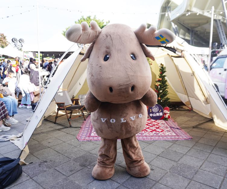 【攻略】2025北歐聖誕OUTDOOR嘉年華｜跟聖誕老公公近距離互動，坐在帳棚下欣賞精采的電影