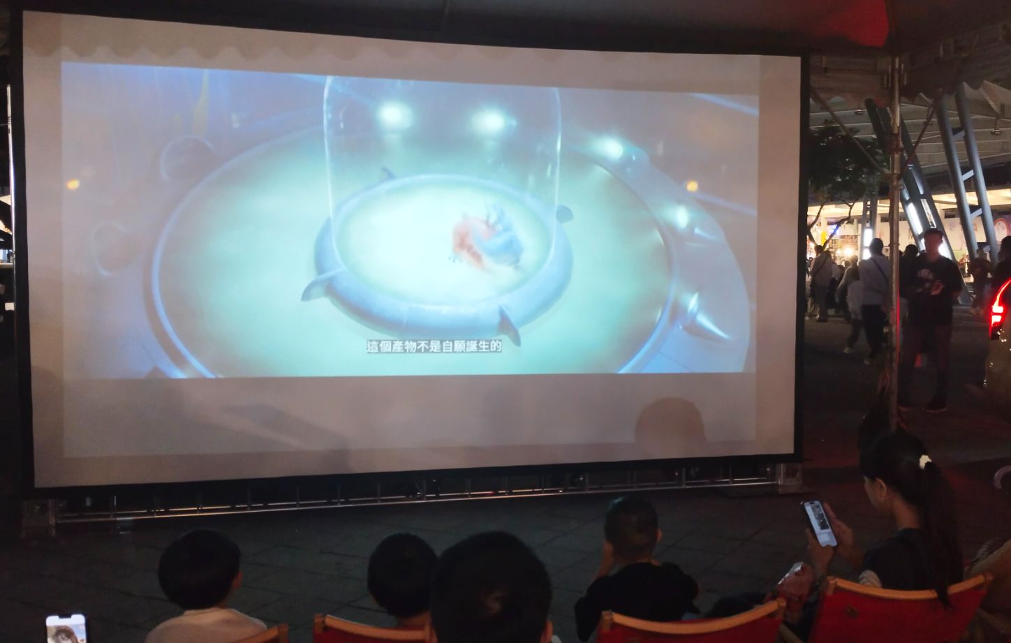 【攻略】2025北歐聖誕OUTDOOR嘉年華｜跟聖誕老公公近距離互動，坐在帳棚下欣賞精采的電影