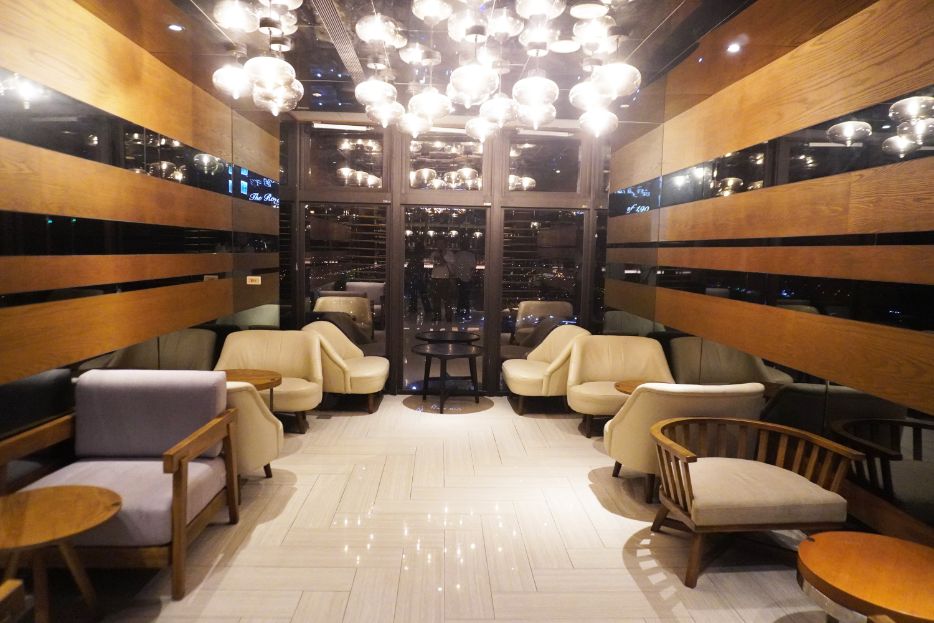 宜蘭羅東｜村却The Roof 190星空酒吧｜擁有270度視野的景觀酒吧