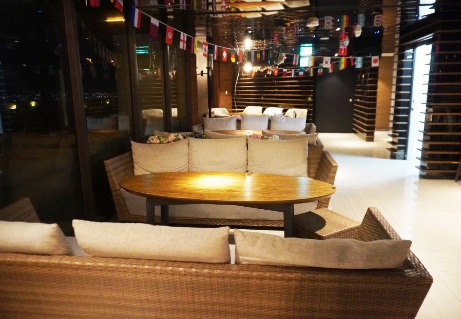 宜蘭羅東｜村却The Roof 190星空酒吧｜擁有270度視野的景觀酒吧