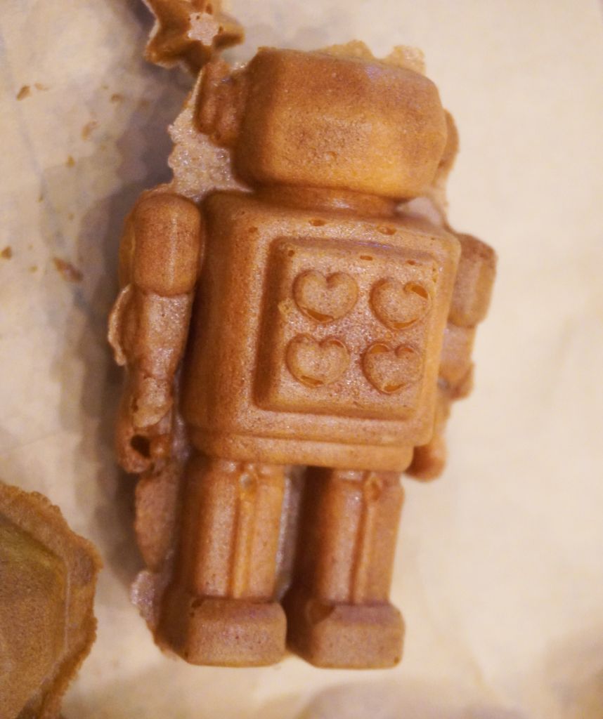 台北南港｜紅玉滿赤心雞蛋糕｜期間限定美食，來LaLaport逛商場看電影必吃