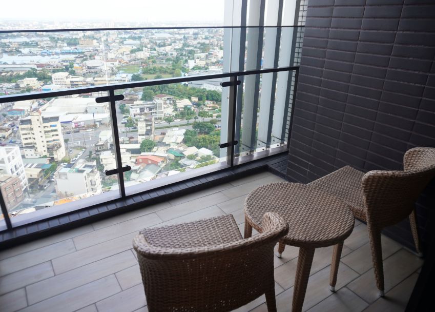 開團｜村却國際溫泉酒店｜羅東溫泉飯店推薦，雙湯池，百萬夜景，明廚百匯吃到飽，情侶約會首選