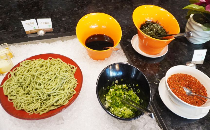 開團｜村却國際溫泉酒店｜羅東溫泉飯店推薦，雙湯池，百萬夜景，明廚百匯吃到飽，情侶約會首選