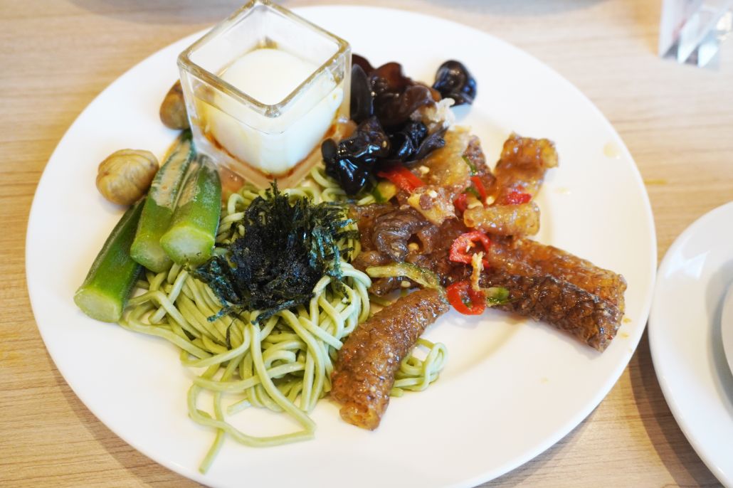 開團｜村却國際溫泉酒店｜羅東溫泉飯店推薦，雙湯池，百萬夜景，明廚百匯吃到飽，情侶約會首選