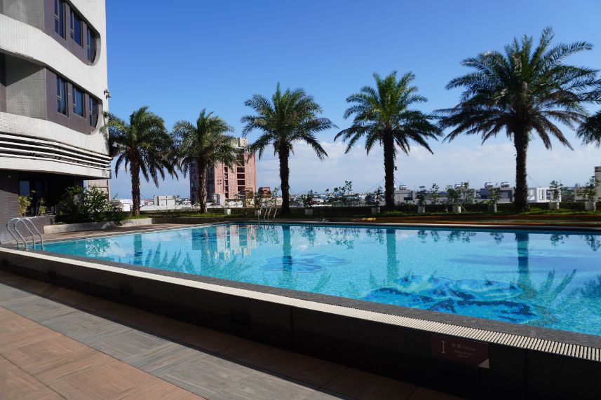 開團｜村却國際溫泉酒店｜羅東溫泉飯店推薦，雙湯池，百萬夜景，明廚百匯吃到飽，情侶約會首選