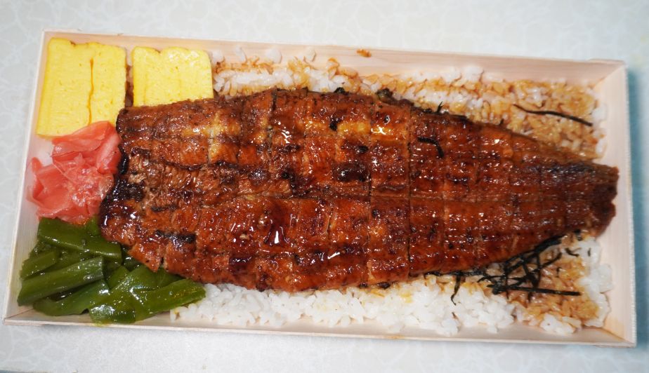 台北鰻魚飯 ｜鰻鰻Express｜南港三井LaLaport美食，松露風安格斯牛鰻重推薦必點