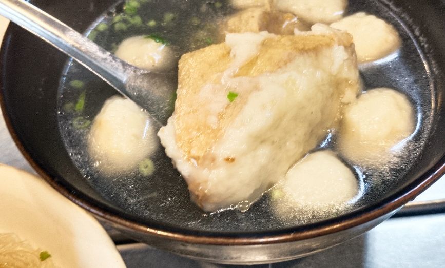 基隆仁愛|魚丸伯仔|2025年500碗推薦店家,豆干包湯頭清甜,配料豐富,推薦必吃 - 第13張圖