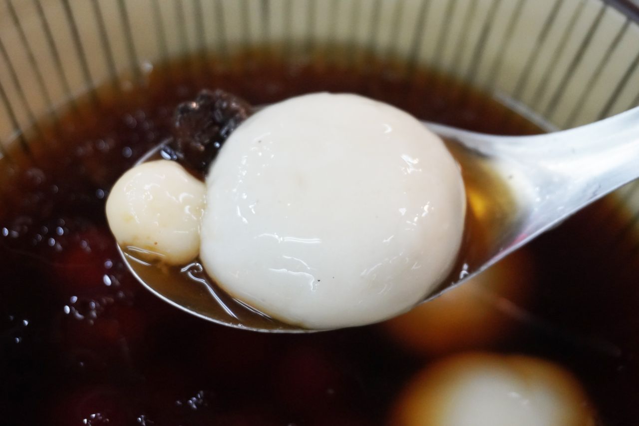 台北松山|呷好圓 HowYuan 湯圓專賣|在地30年老店,隱身於南京公寓市場的美味湯圓店 - 第3張圖 台北松山|呷好圓 HowYuan 湯圓專賣|在地30年老店,隱身於南京公寓市場的美味湯圓店