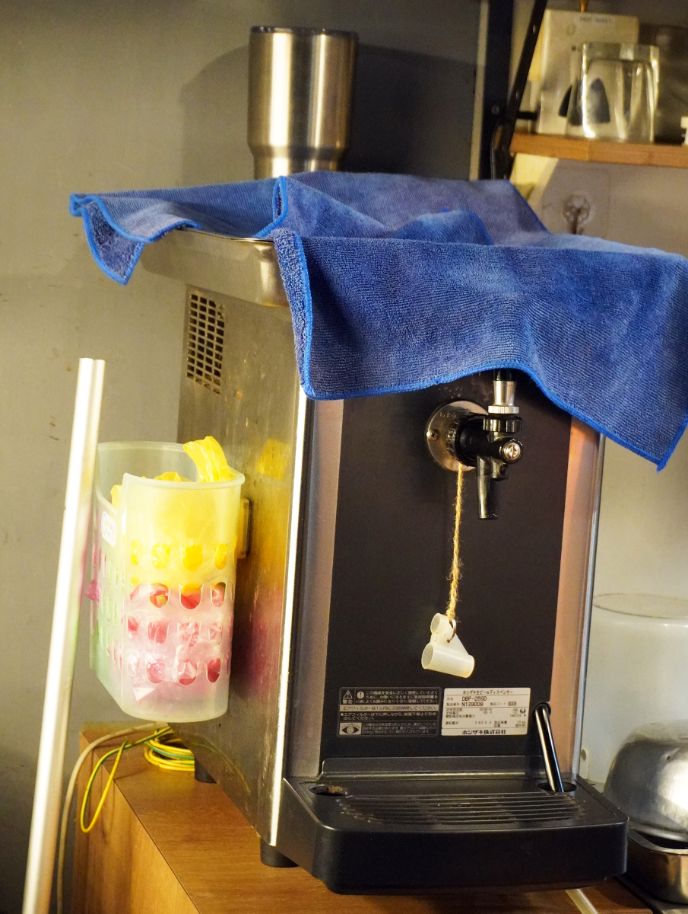 基隆仁愛│微醺串燒站│鄰近愛四路夜市的評價串燒居酒屋，食材新鮮手藝好，越晚越熱鬧