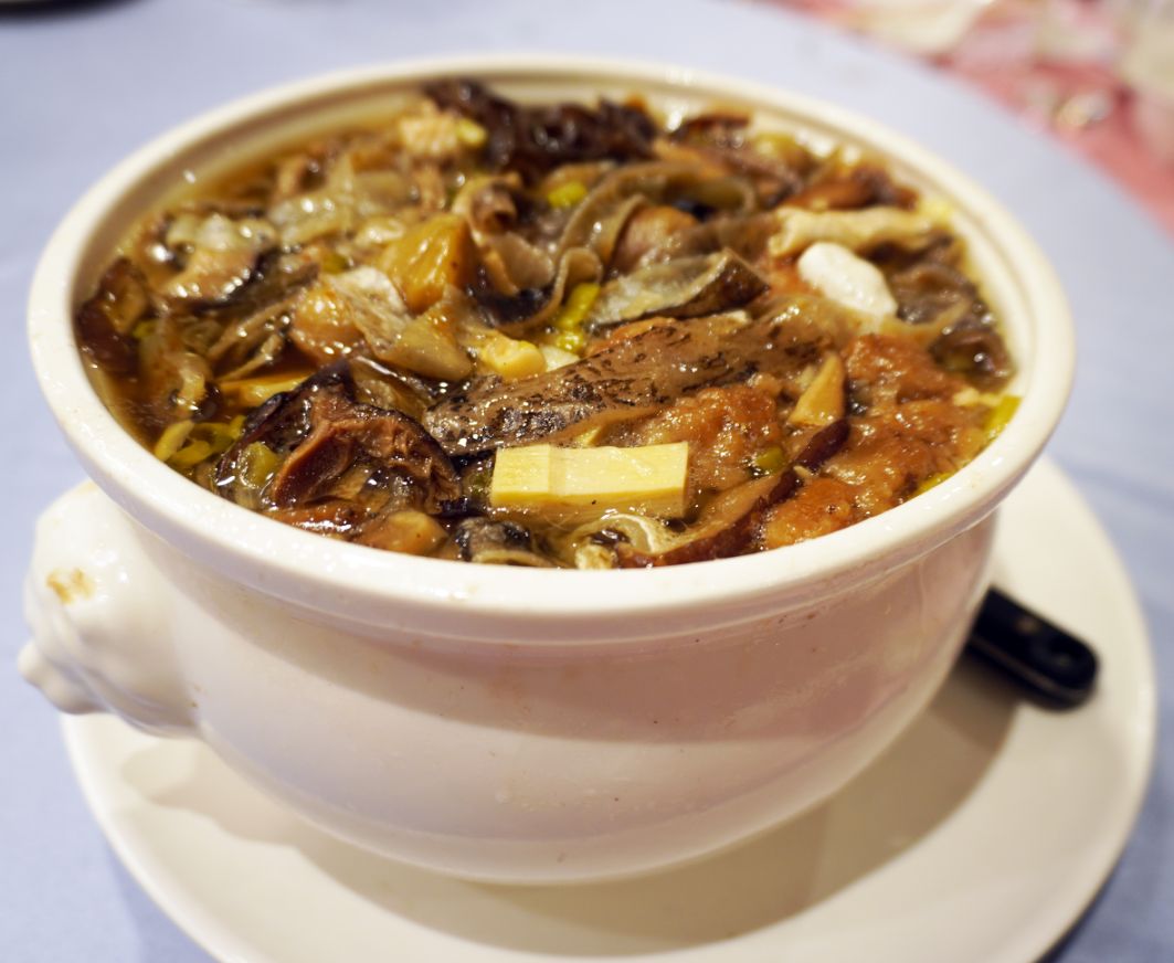 基隆中正｜柯達大飯店基隆店2樓宴會廳｜尾牙聚餐餐廳推薦，空間寬敞，料理豐盛美味