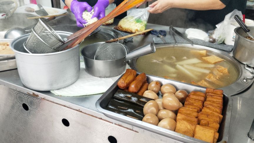 基隆七堵｜阿市麵攤｜百福老字號麵店，在地人的隱藏版美味