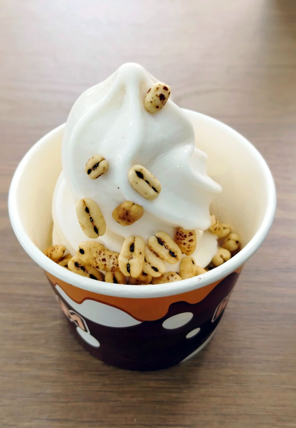 高雄苓雅｜夢想麵館民權店｜夜貓族的美味選擇，24小時營業，AI製麵煮麵的複合式餐飲空間