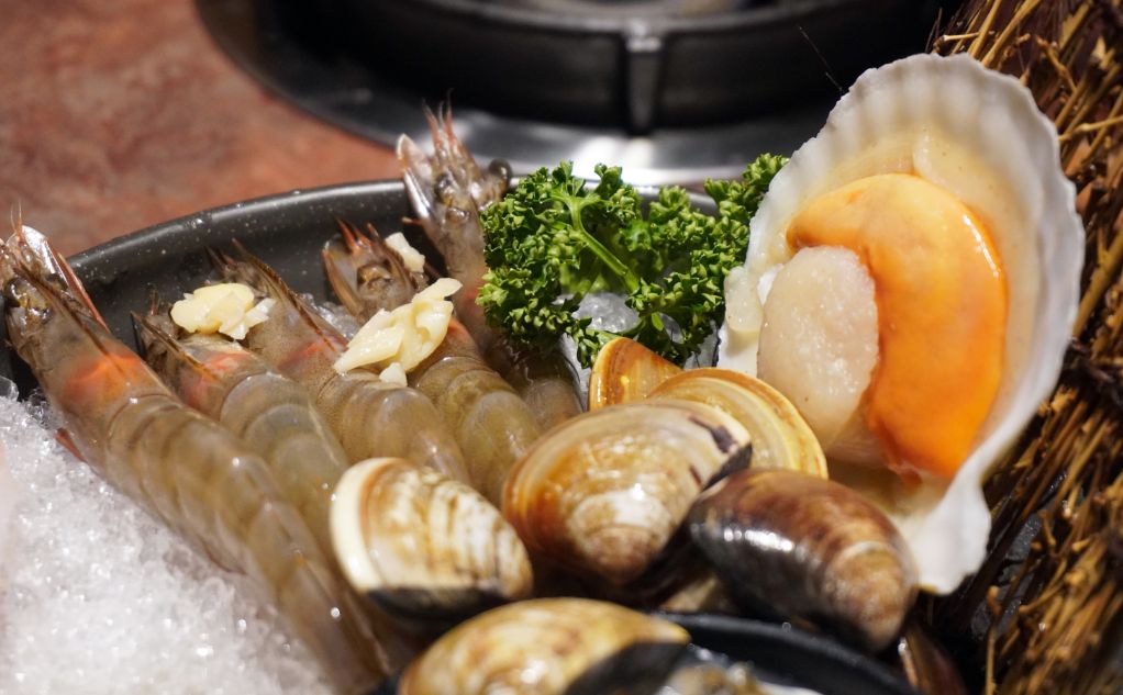 宜蘭火鍋推薦|鼎楓寶島火鍋旗艦店|冬山美食推薦,台式爆炒湯頭滋味濃郁,自助吧料豐富,有料蝦滑必推 - 第38張圖 宜蘭火鍋推薦|鼎楓寶島火鍋旗艦店|冬山美食推薦,台式爆炒湯頭滋味濃郁,自助吧料豐富,有料蝦滑必推