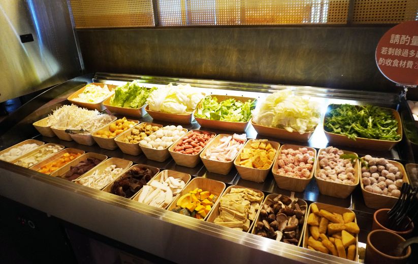 宜蘭火鍋推薦|鼎楓寶島火鍋旗艦店|冬山美食推薦,台式爆炒湯頭滋味濃郁,自助吧料豐富,有料蝦滑必推 - 第18張圖 宜蘭火鍋推薦|鼎楓寶島火鍋旗艦店|冬山美食推薦,台式爆炒湯頭滋味濃郁,自助吧料豐富,有料蝦滑必推