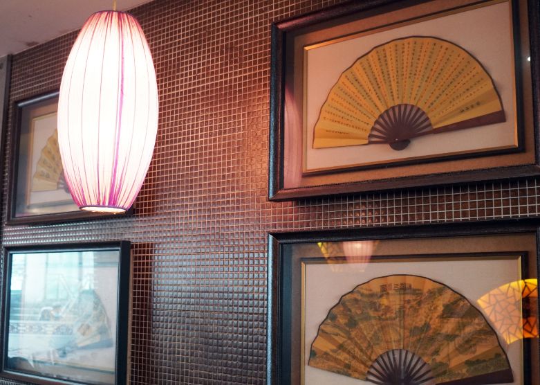 高雄新興｜汕頭泉成沙茶火鍋(中山總店)｜在地80年老店，沙茶火鍋創始店，汕頭扁魚鍋湯底濃郁好喝